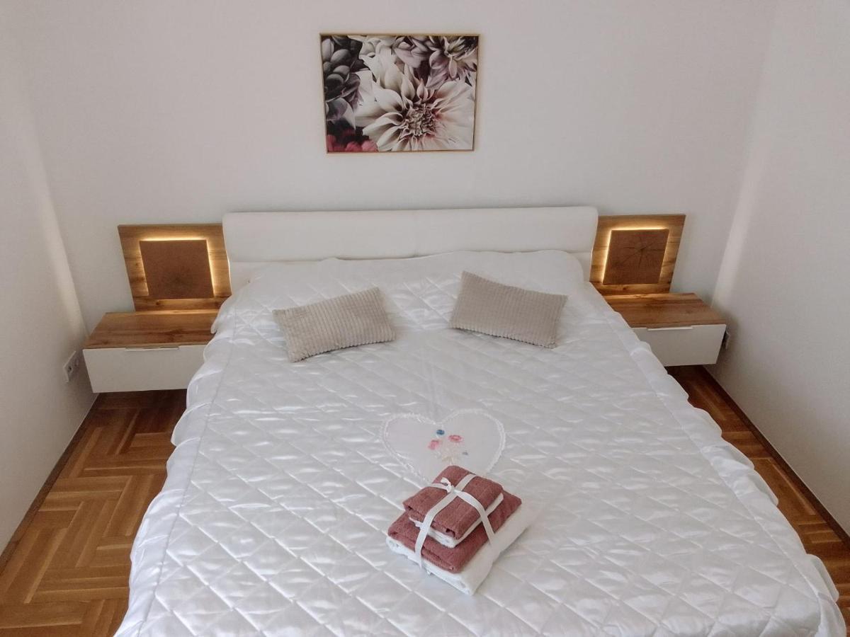 Apartment Paradise Trogir Exterior photo