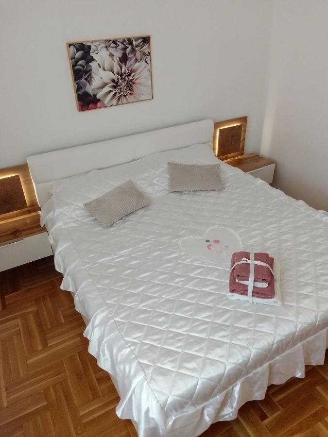 Apartment Paradise Trogir Exterior photo